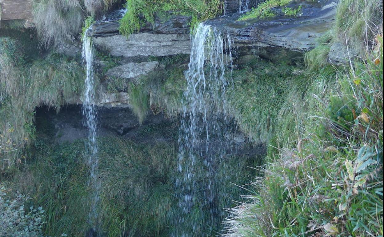 Cascada de La Mexona, en Villaviciosa.