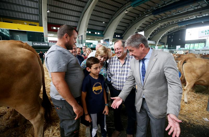 Fotos: Las vacas desfilan de nuevo en La Magdalena