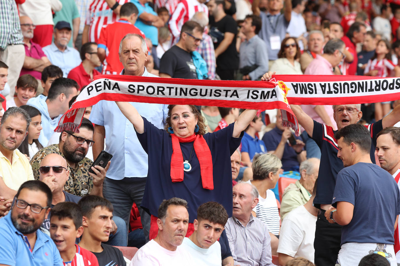 Fotos: ¿Estuviste en el Sporting - Burgos? ¡Búscate!