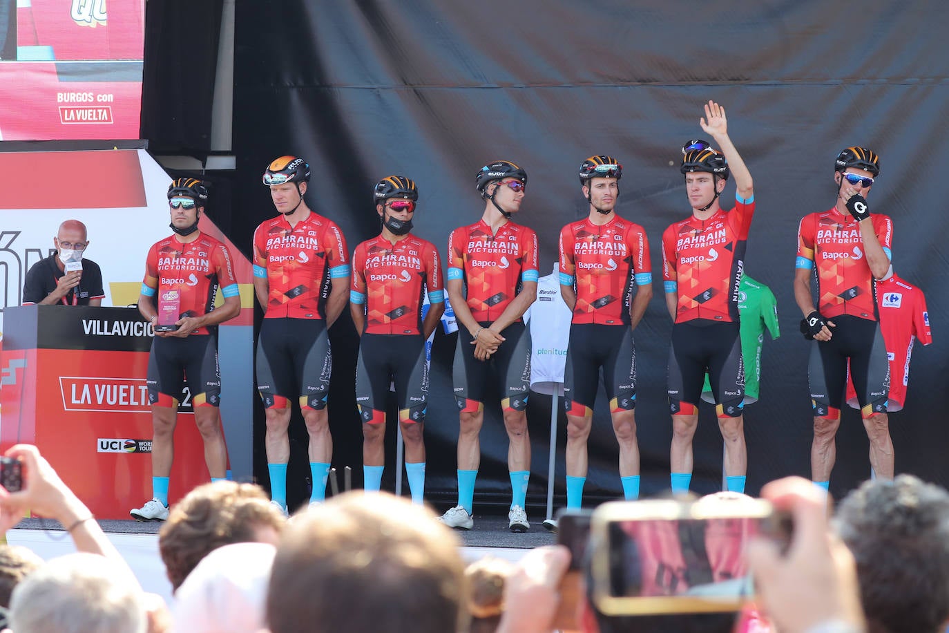 Fotos: Gran expectación en la última etapa asturiana de La Vuelta a España