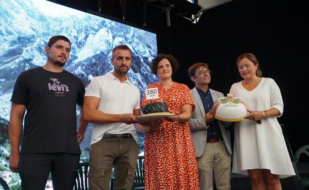 Alberto Bada, Iván Suárez, Jessica López, José Sánchez y Begoña López.