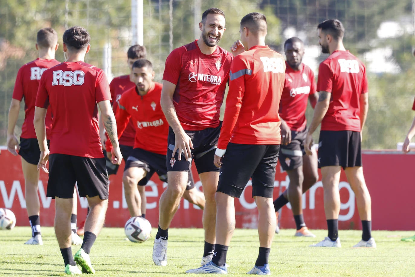 Fotos: Entrenamiento del Sporting antes de viajar a Ponferrada