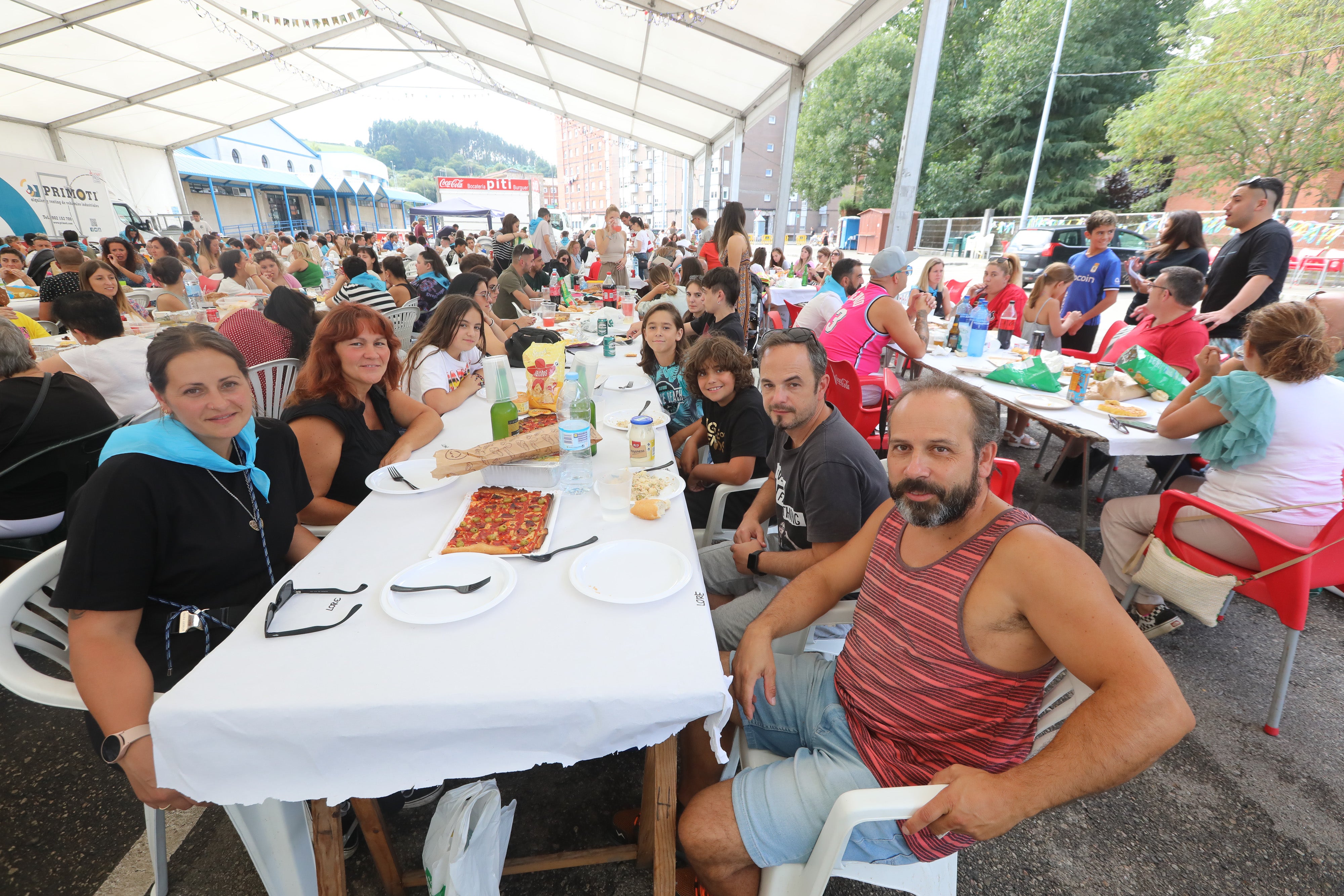 Fotos: Atracón festivo en las calles de Versalles