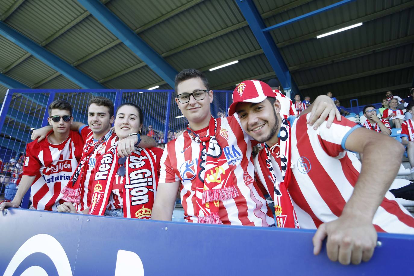 Fotos: ¿Estuviste en la Ponferradina - Sporting? ¡Búscate!