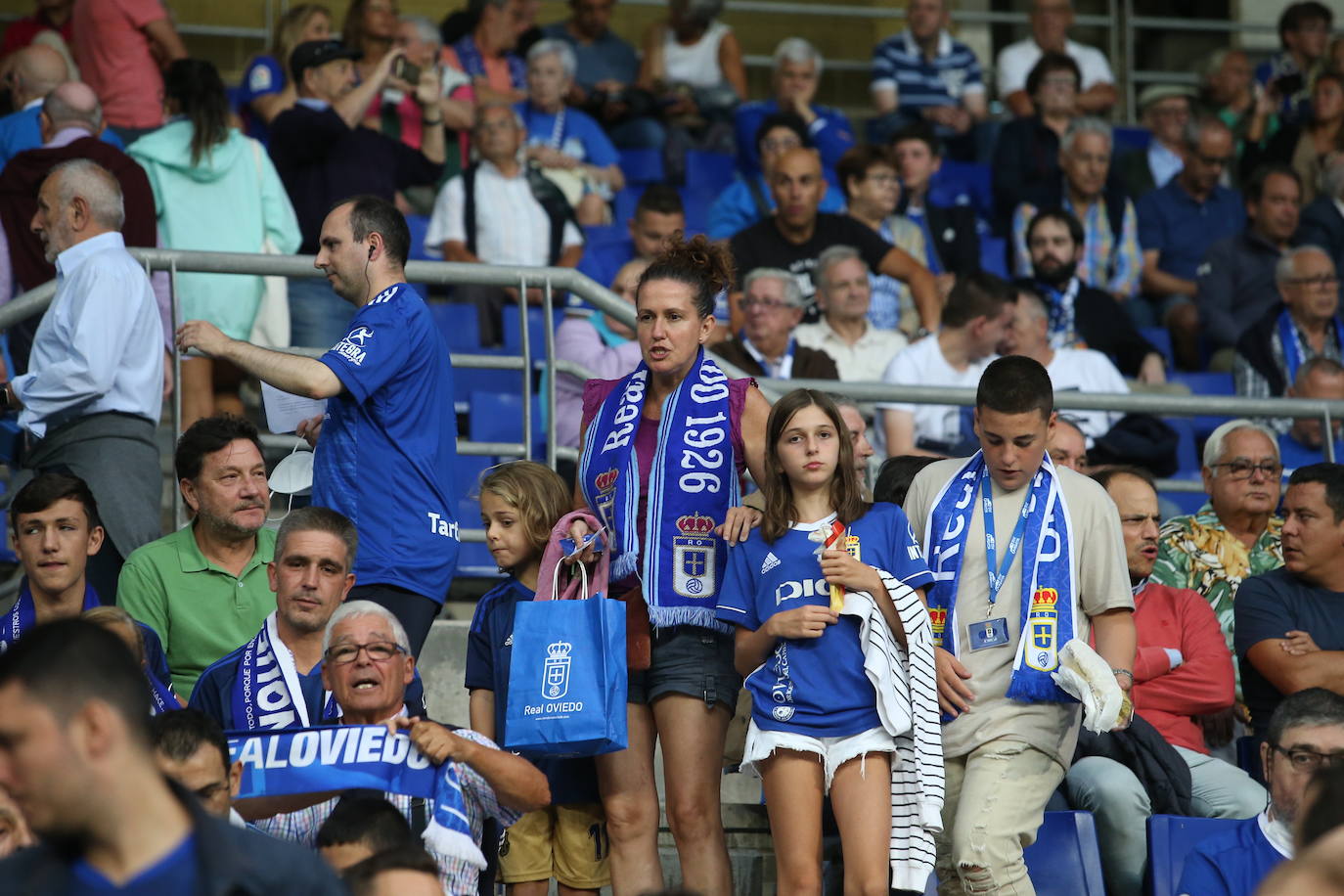 Fotos: ¿Estuviste en el Oviedo - Levante? ¡Búscate!