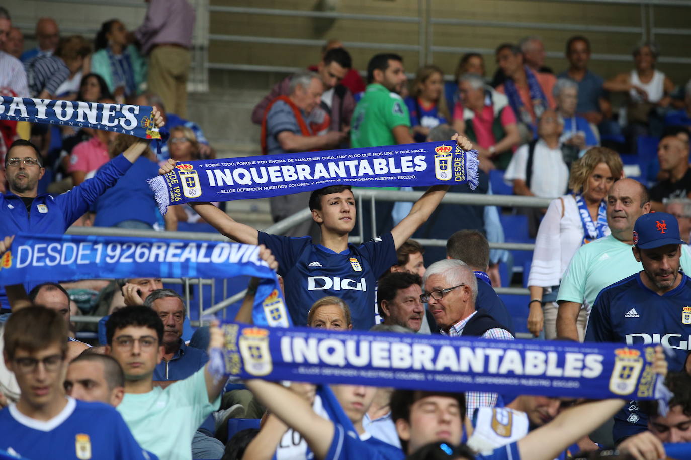 Fotos: ¿Estuviste en el Oviedo - Levante? ¡Búscate!