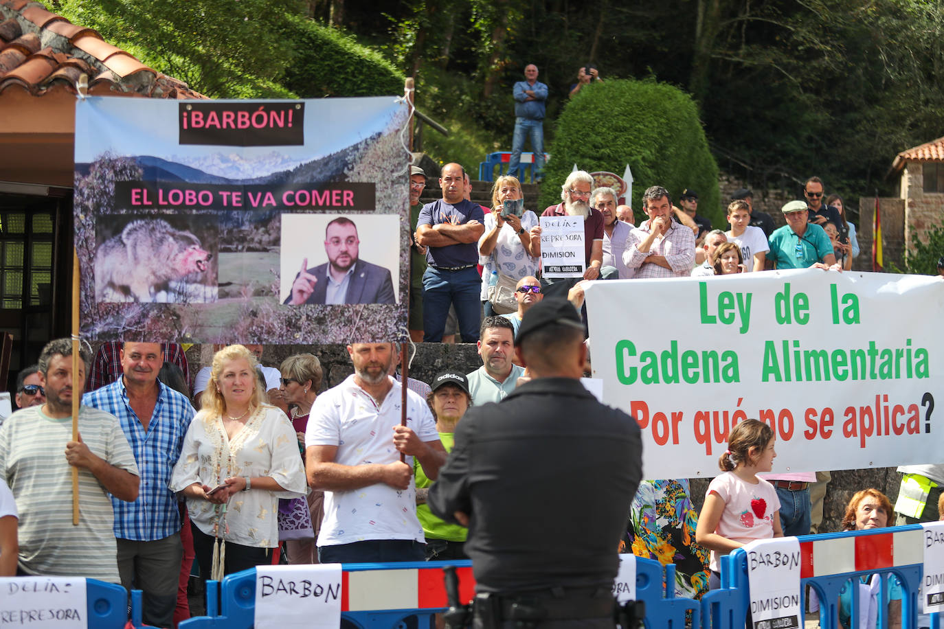 Fotos: Tradición en un reivindicativo Día de Asturias en Covadonga