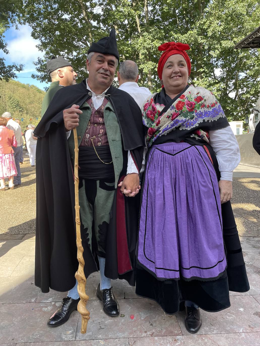 Fotos: El Carbayu recupera la procesión a hombros de los sanitarios