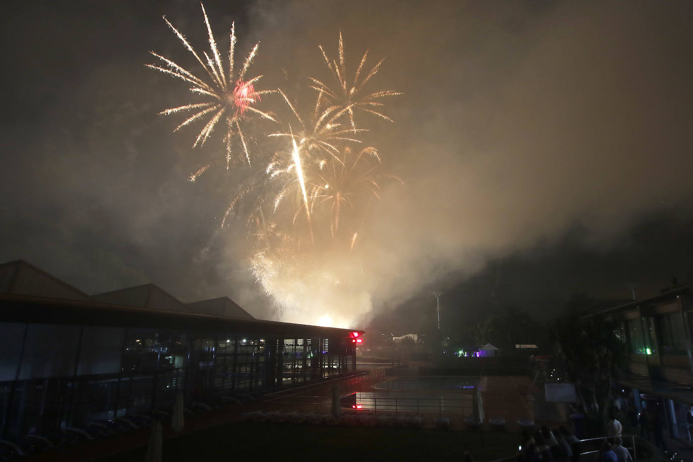 Fotos: El Grupo vibra con el ritmo de Marlon y unos espectaculares fuegos artificiales