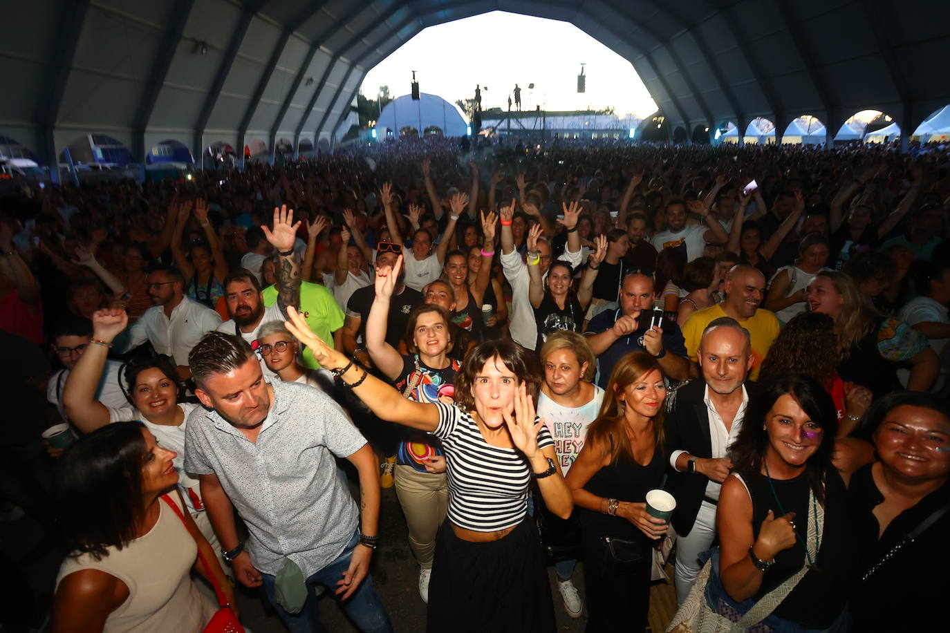 Fotos: El ritmo de los 90 no deja de vibrar