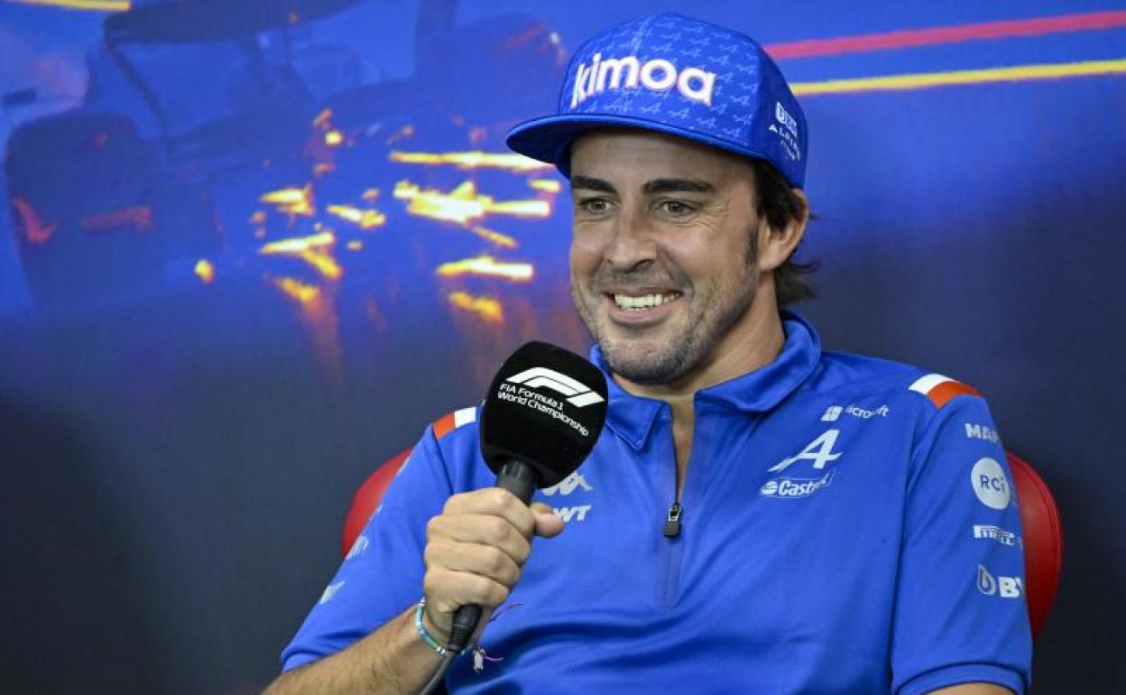 Fernando Alonso durante una comparecencia esta semana en el Gran Premio de Bélgica. 