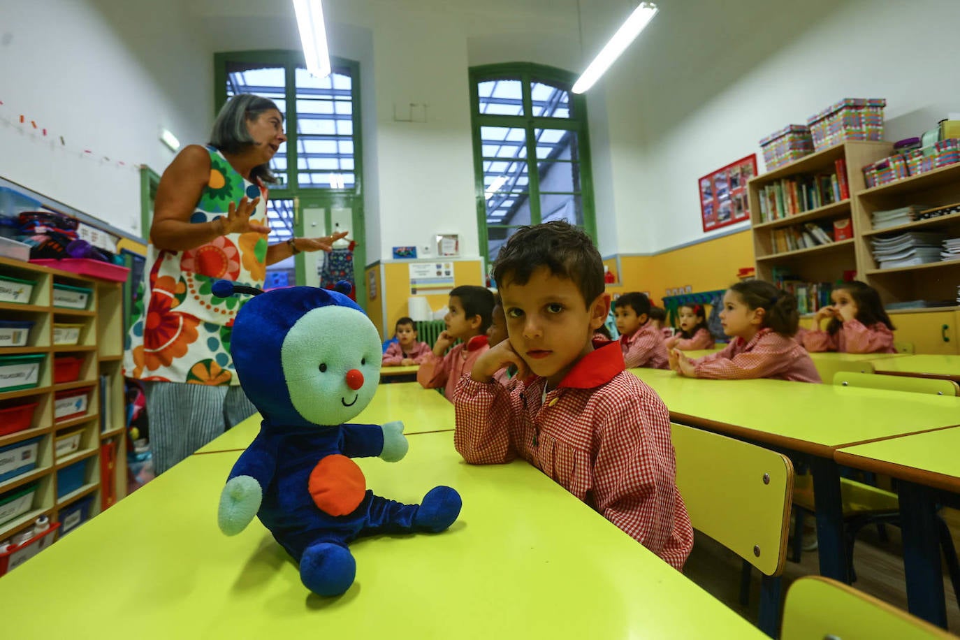 Fotos: Emoción y reencuentros en un curso escolar cambiado