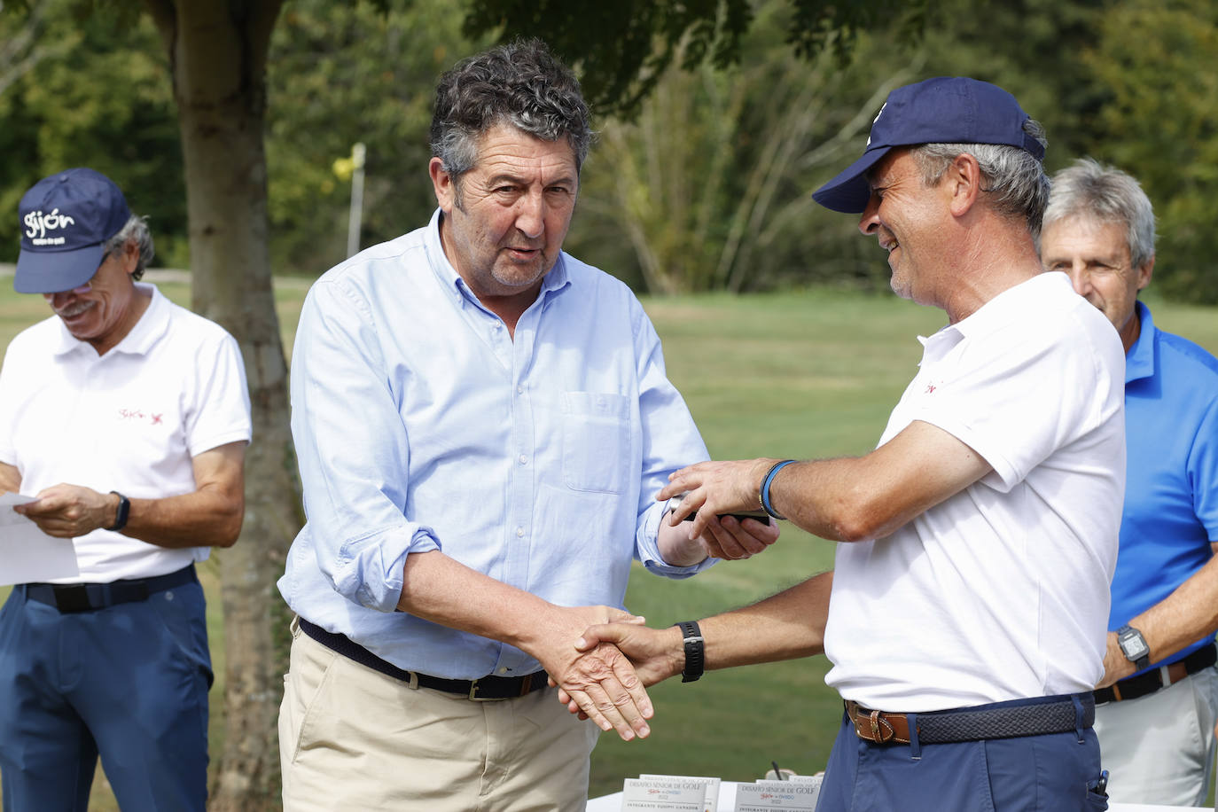 Fotos: Gijón no da tregua sobre los greens de El Tragamón