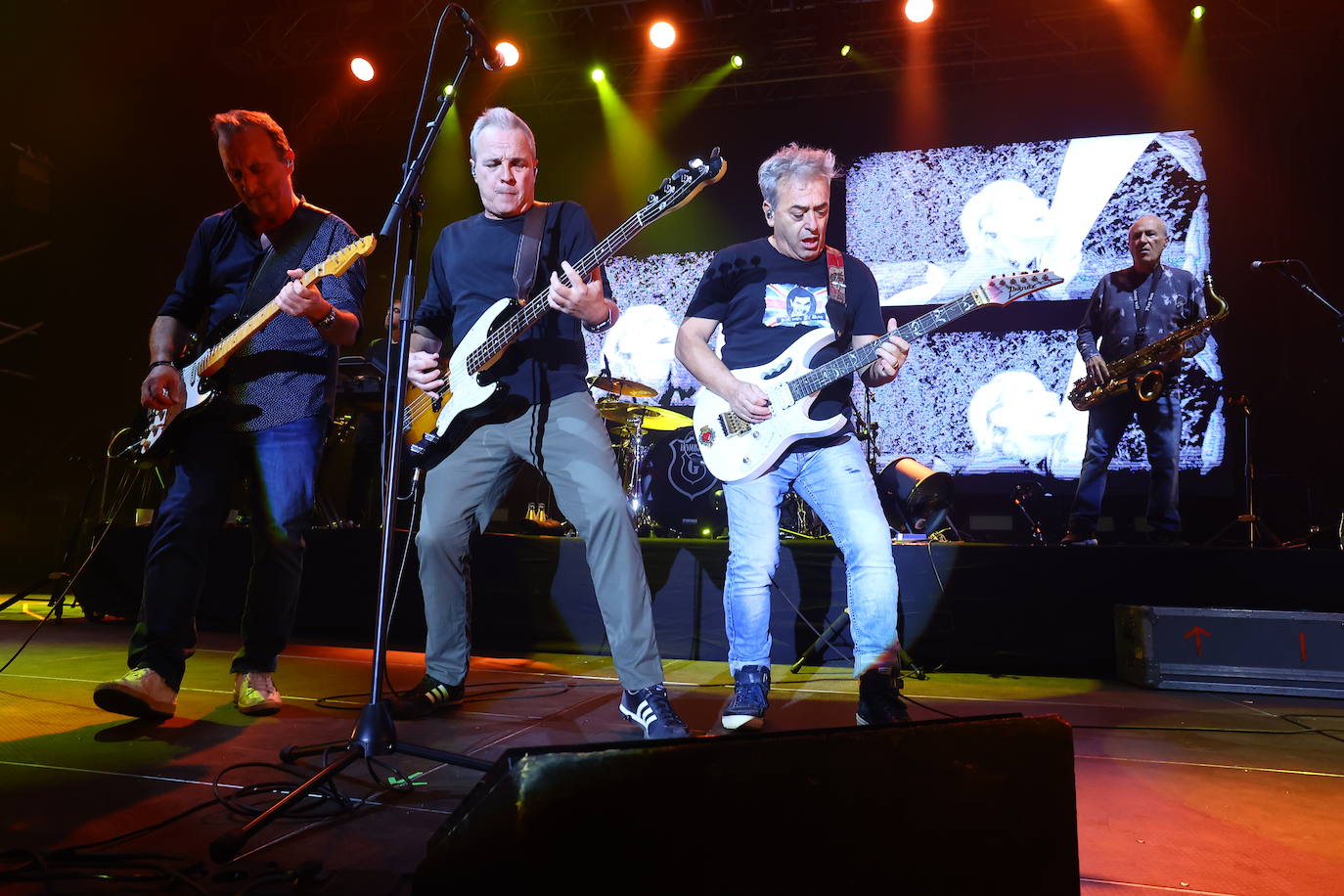 Fotos: 8.000 personas van a pasárselo bien a La Ería