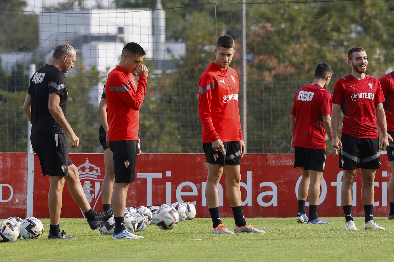 Fotos: Entrenamiento del Sporting (15-09-22)