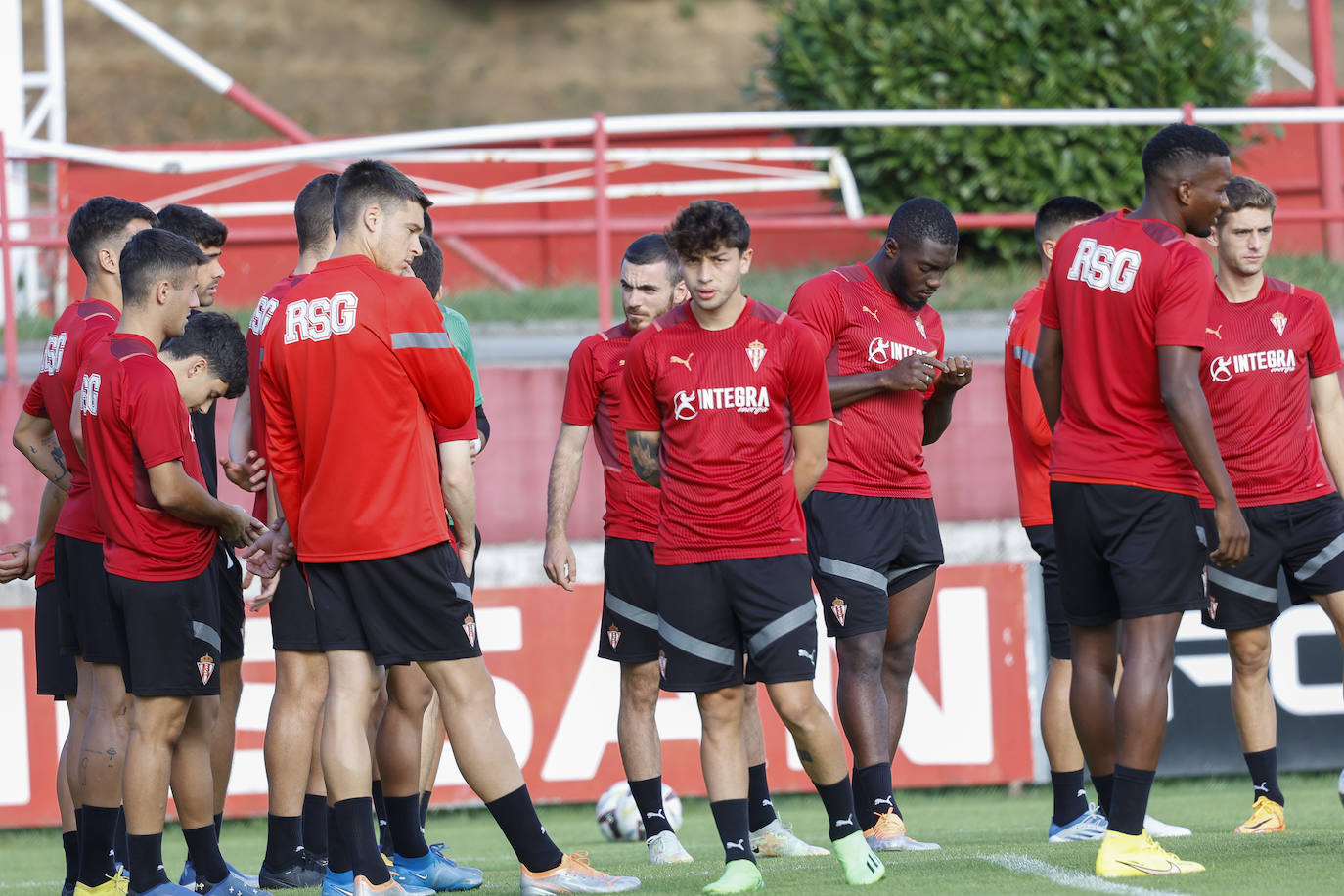 Fotos: Entrenamiento del Sporting (15-09-22)