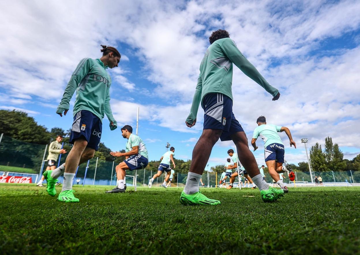 Bolo dirigió la sesión de entrenamiento en El Requexón. 