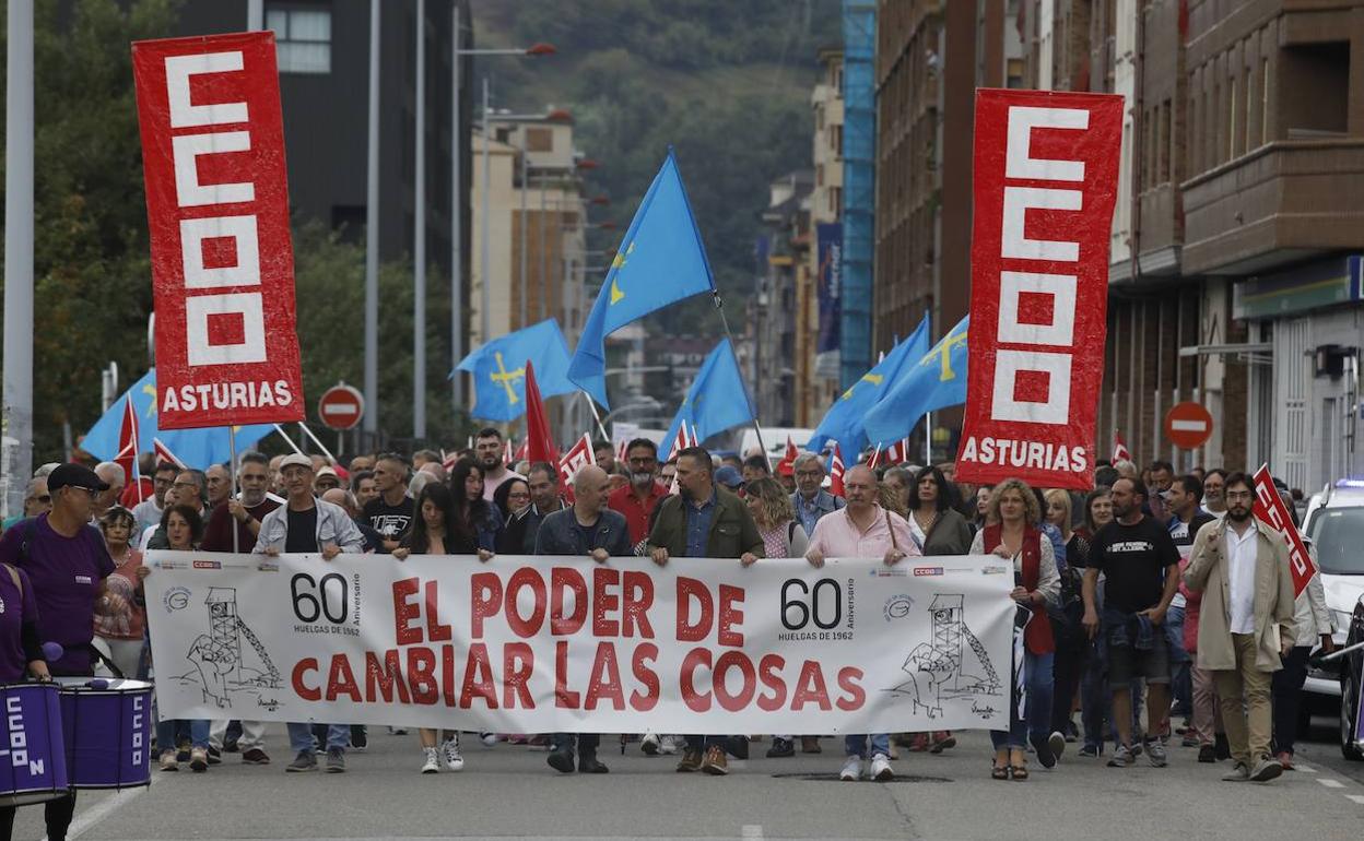 Acto en homenaje por las calles de Mieres.