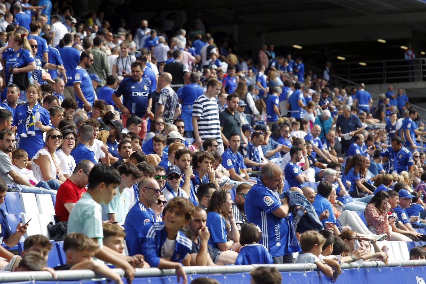 Fotos: ¿Estuviste en el Real Oviedo - Ibiza? ¡Búscate!