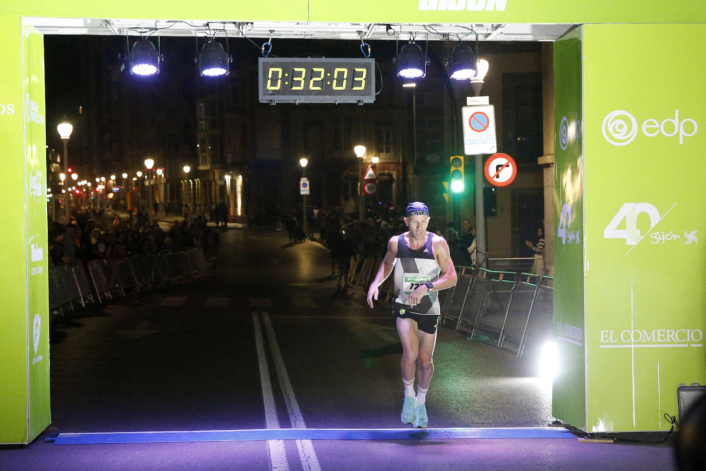 Fotos: ¿Estuviste en la EdP Carrera Nocturna Gijon 10K? ¡Búscate!