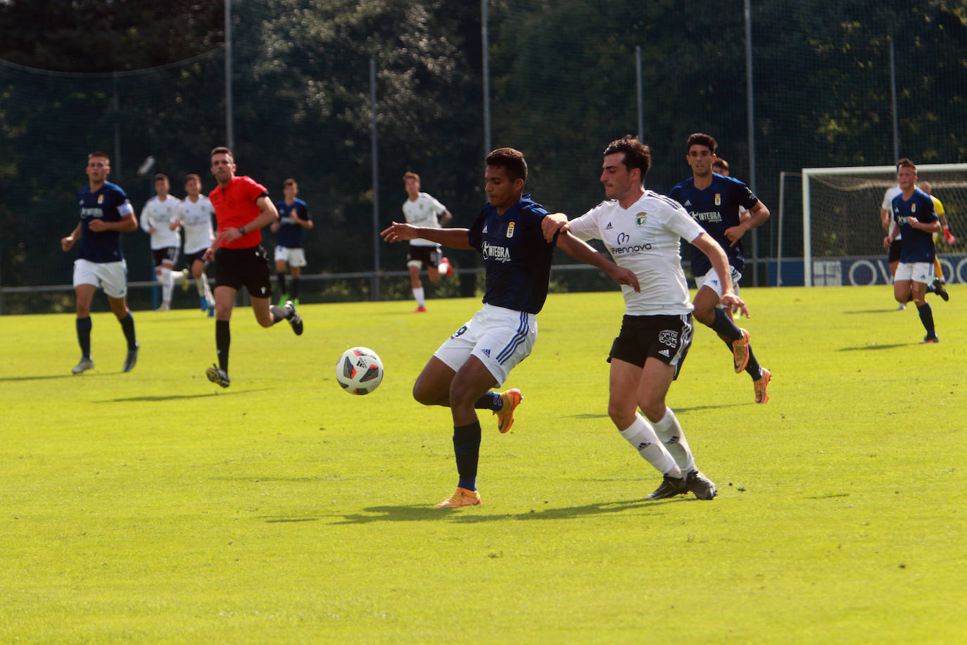 Fotos: Las mejores jugadas del Vetusta - Burgos