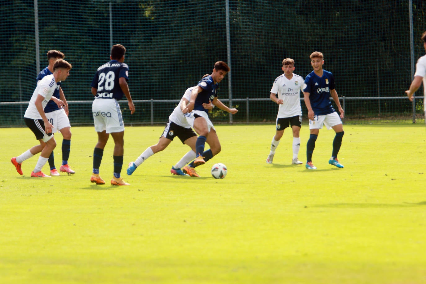 Fotos: Las mejores jugadas del Vetusta - Burgos