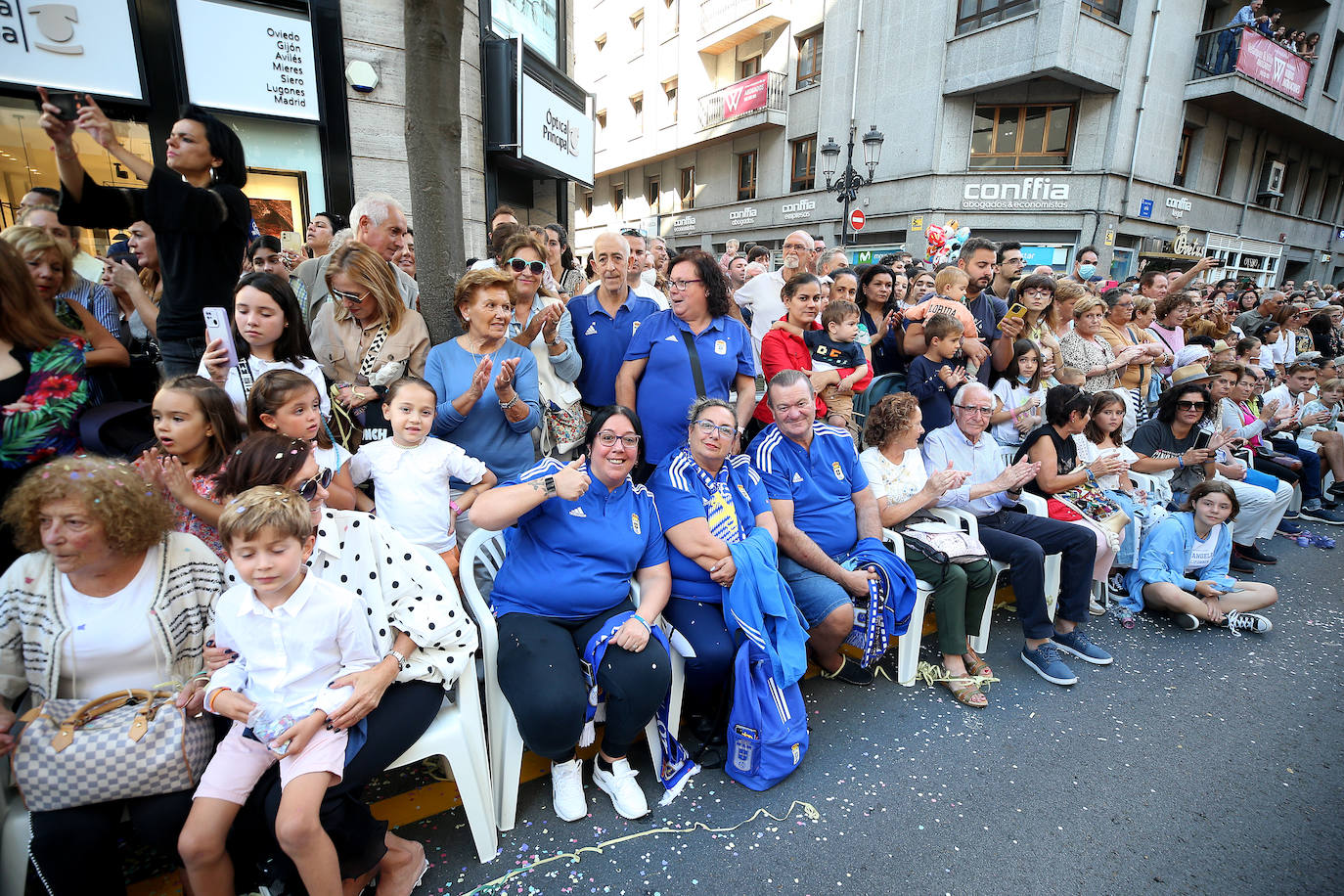 Fotos: Todas las imágenes del desfile del Día de América en Oviedo