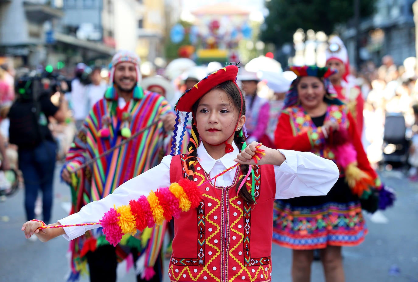 Fotos: Todas las imágenes del desfile del Día de América en Oviedo