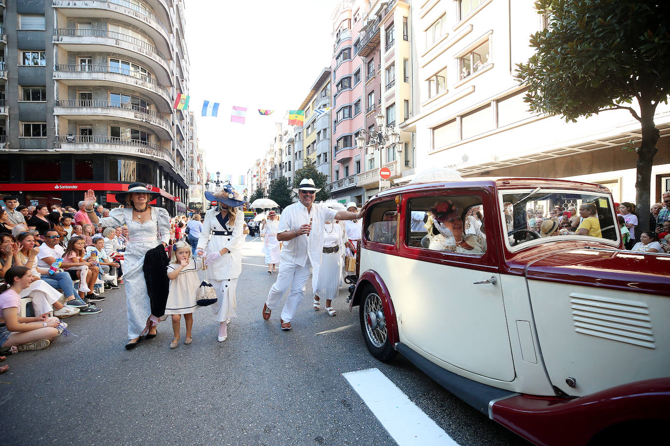 Fotos: Todas las imágenes del desfile del Día de América en Oviedo