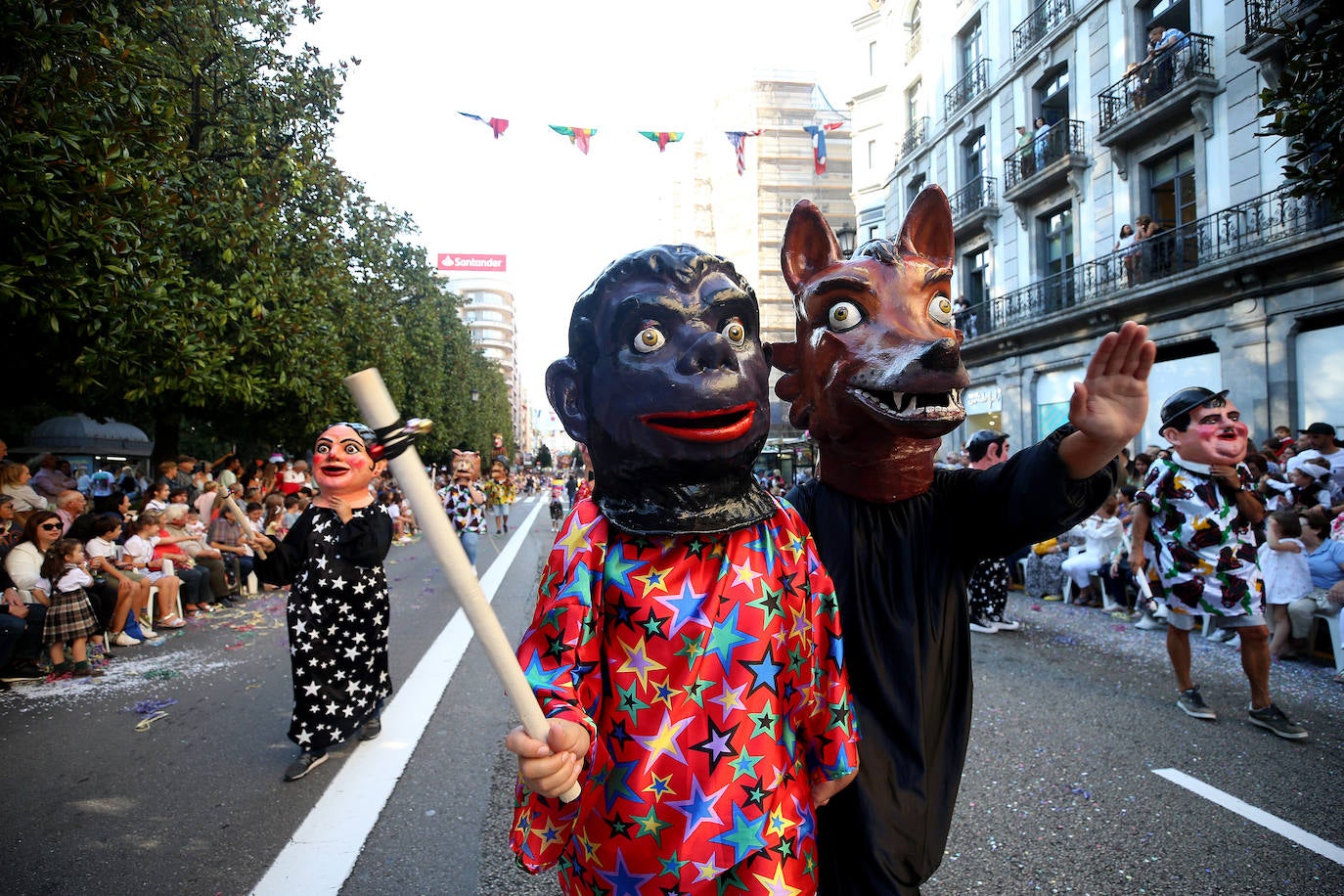 Fotos: Todas las imágenes del desfile del Día de América en Oviedo