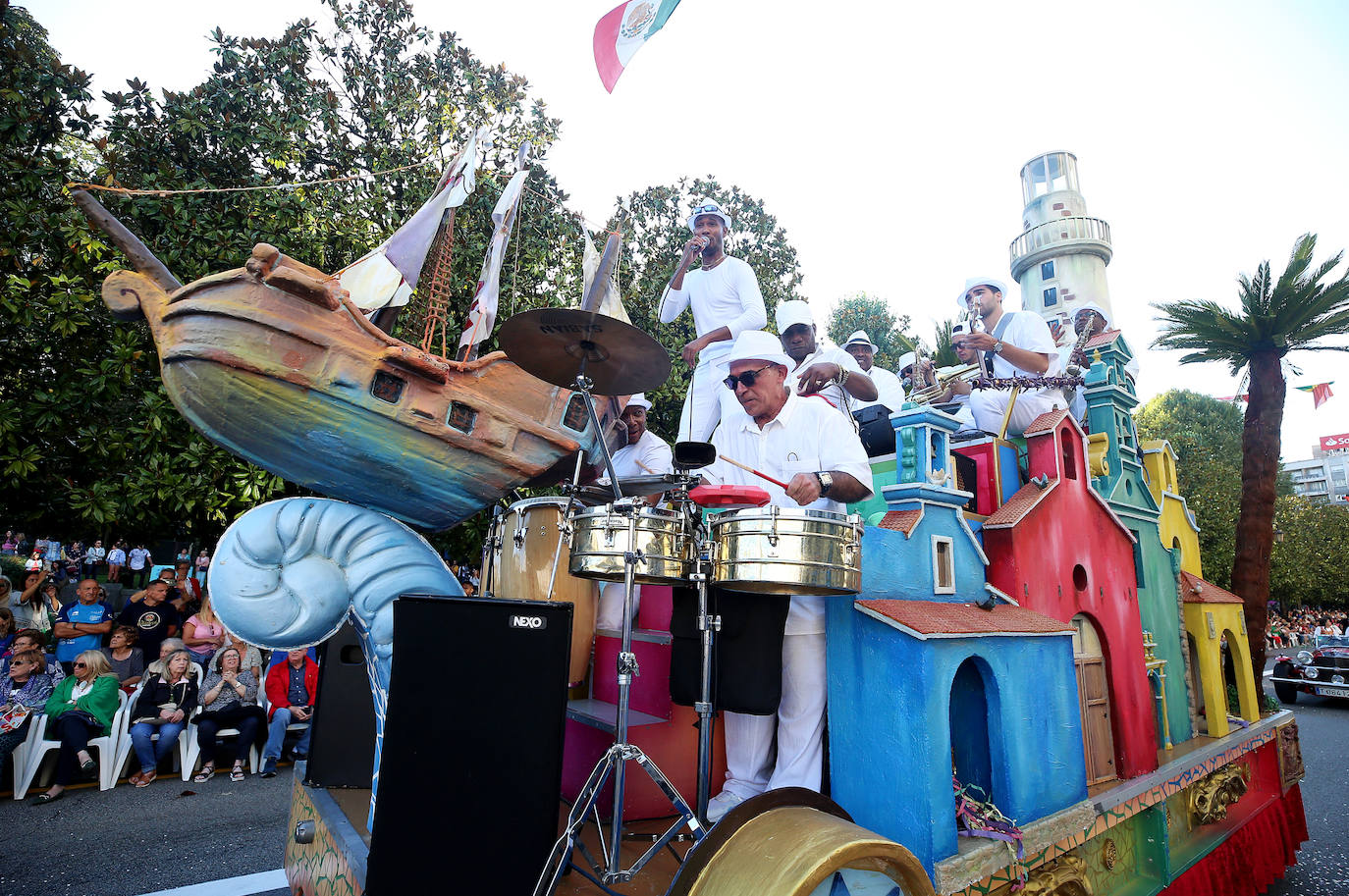 Fotos: Todas las imágenes del desfile del Día de América en Oviedo