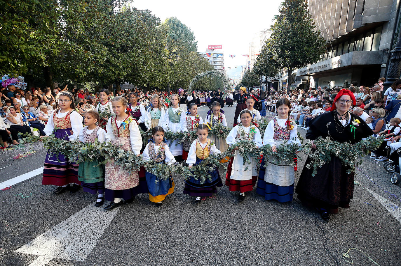 Fotos: Todas las imágenes del desfile del Día de América en Oviedo