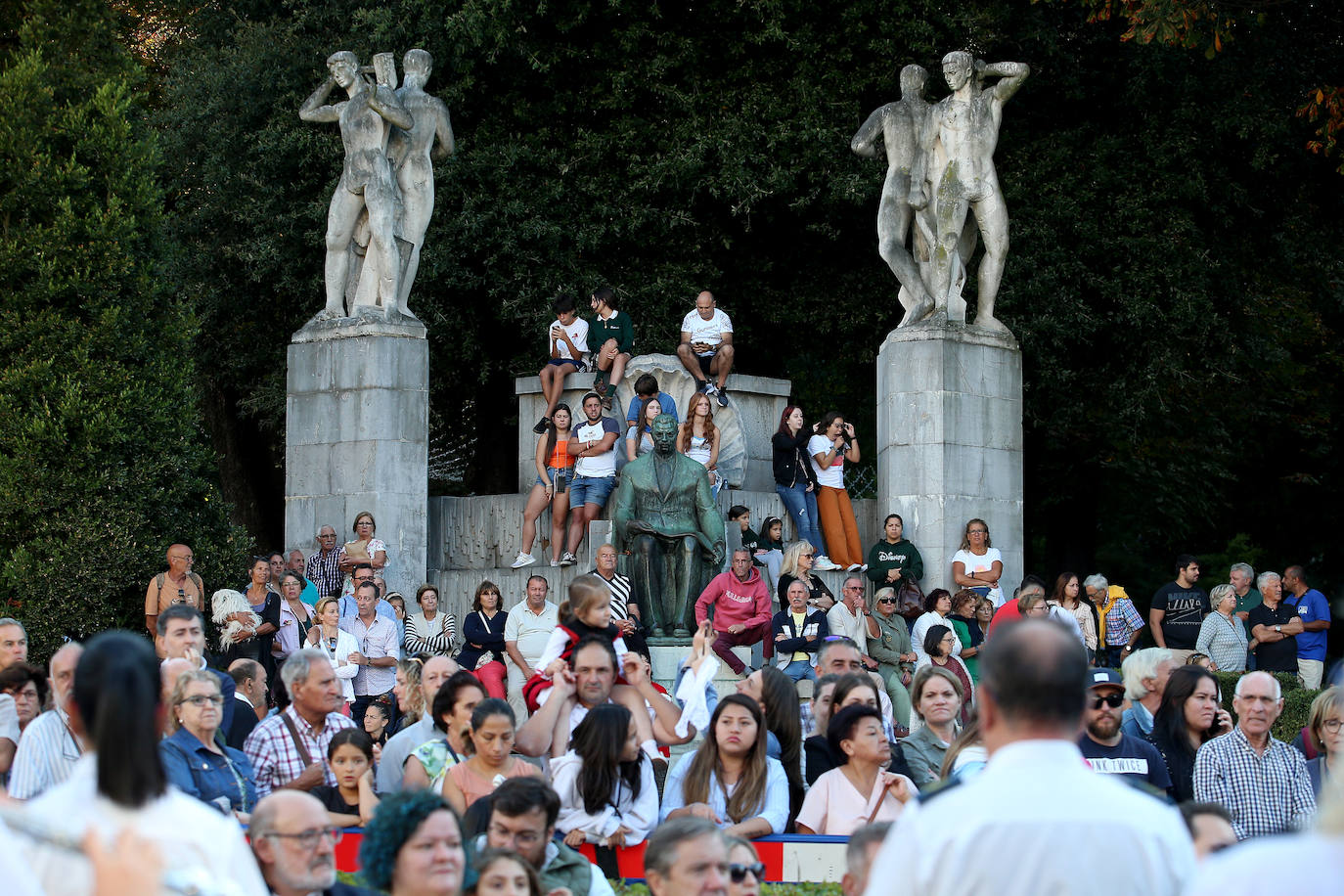 Fotos: Todas las imágenes del desfile del Día de América en Oviedo