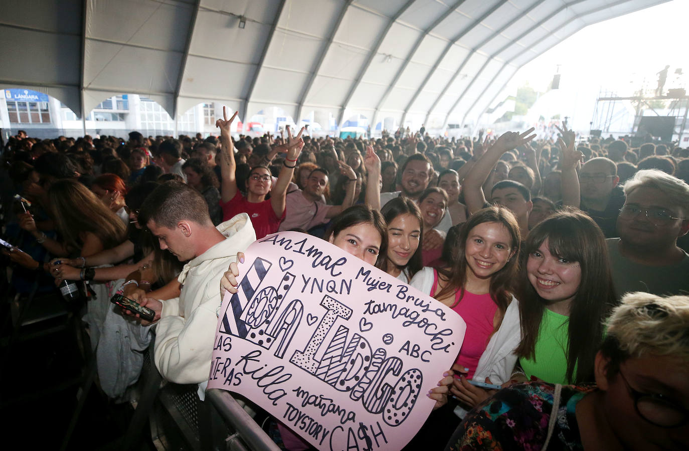 Fotos: Una última noche de conciertos para todos los estilos en Oviedo