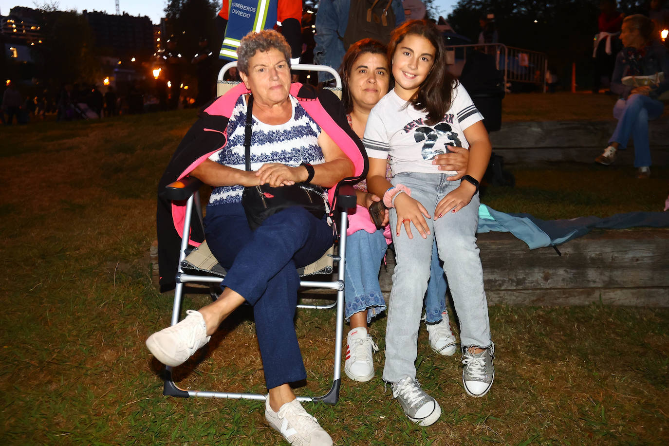 Fotos: Una última noche de conciertos para todos los estilos en Oviedo