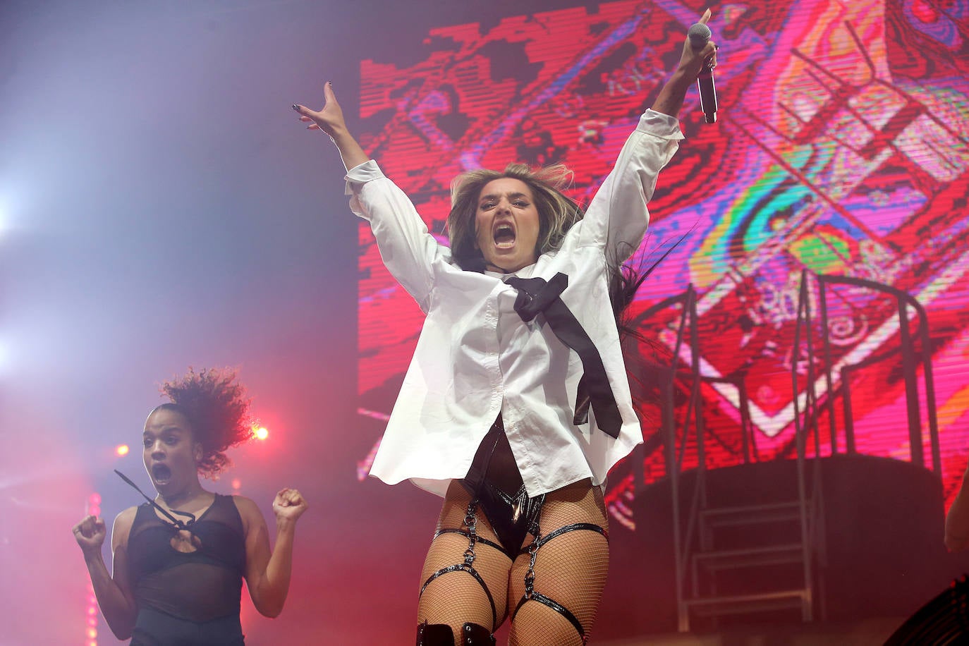 Fotos: Una última noche de conciertos para todos los estilos en Oviedo