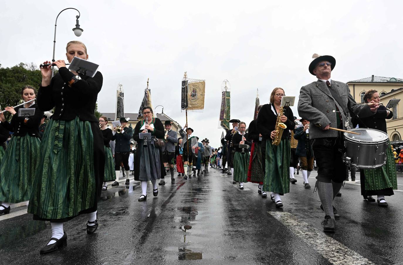 Fotos: Tradición alemana a golpe de cerveza