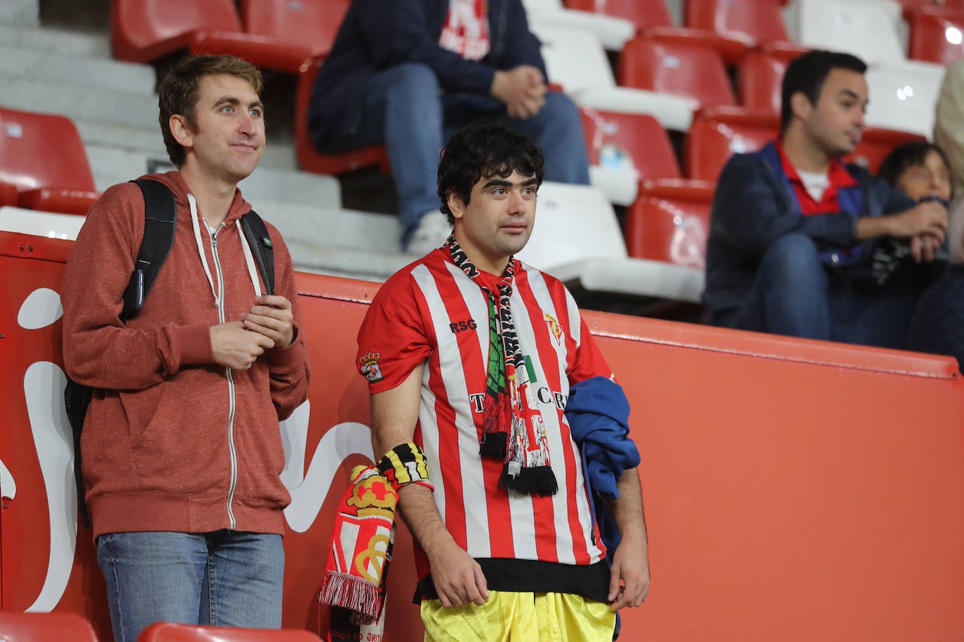 Fotos: ¿Estuviste en el Sporting - Ibiza? ¡Búscate!