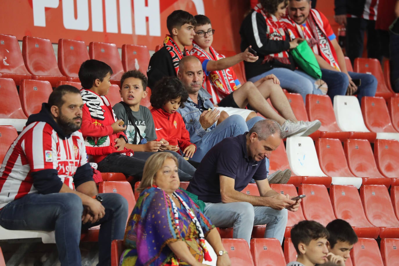 Fotos: ¿Estuviste en el Sporting - Ibiza? ¡Búscate!