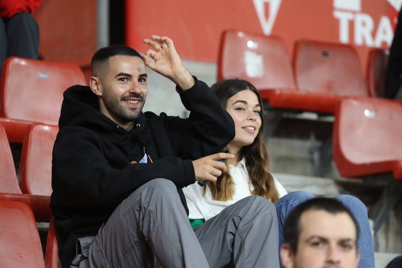 Fotos: ¿Estuviste en el Sporting - Ibiza? ¡Búscate!