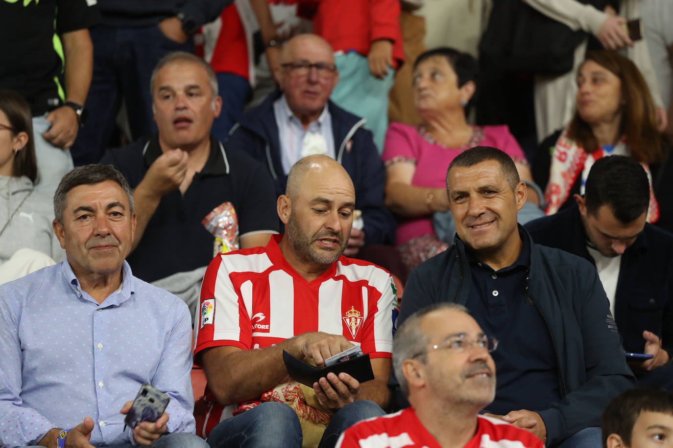 Fotos: ¿Estuviste en el Sporting - Ibiza? ¡Búscate!