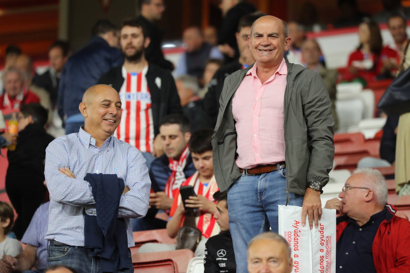 Fotos: ¿Estuviste en el Sporting - Ibiza? ¡Búscate!