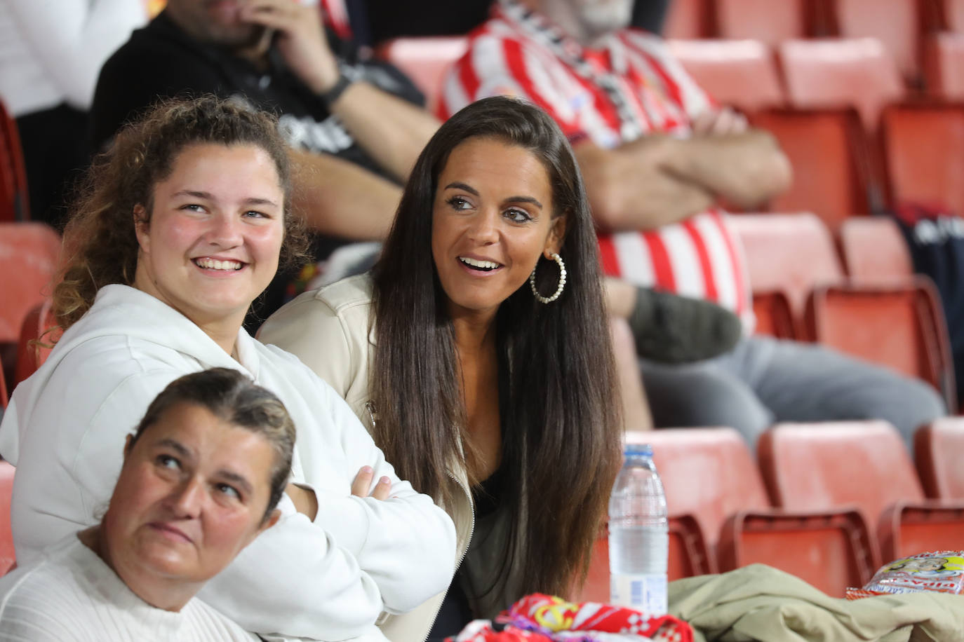 Fotos: ¿Estuviste en el Sporting - Ibiza? ¡Búscate!