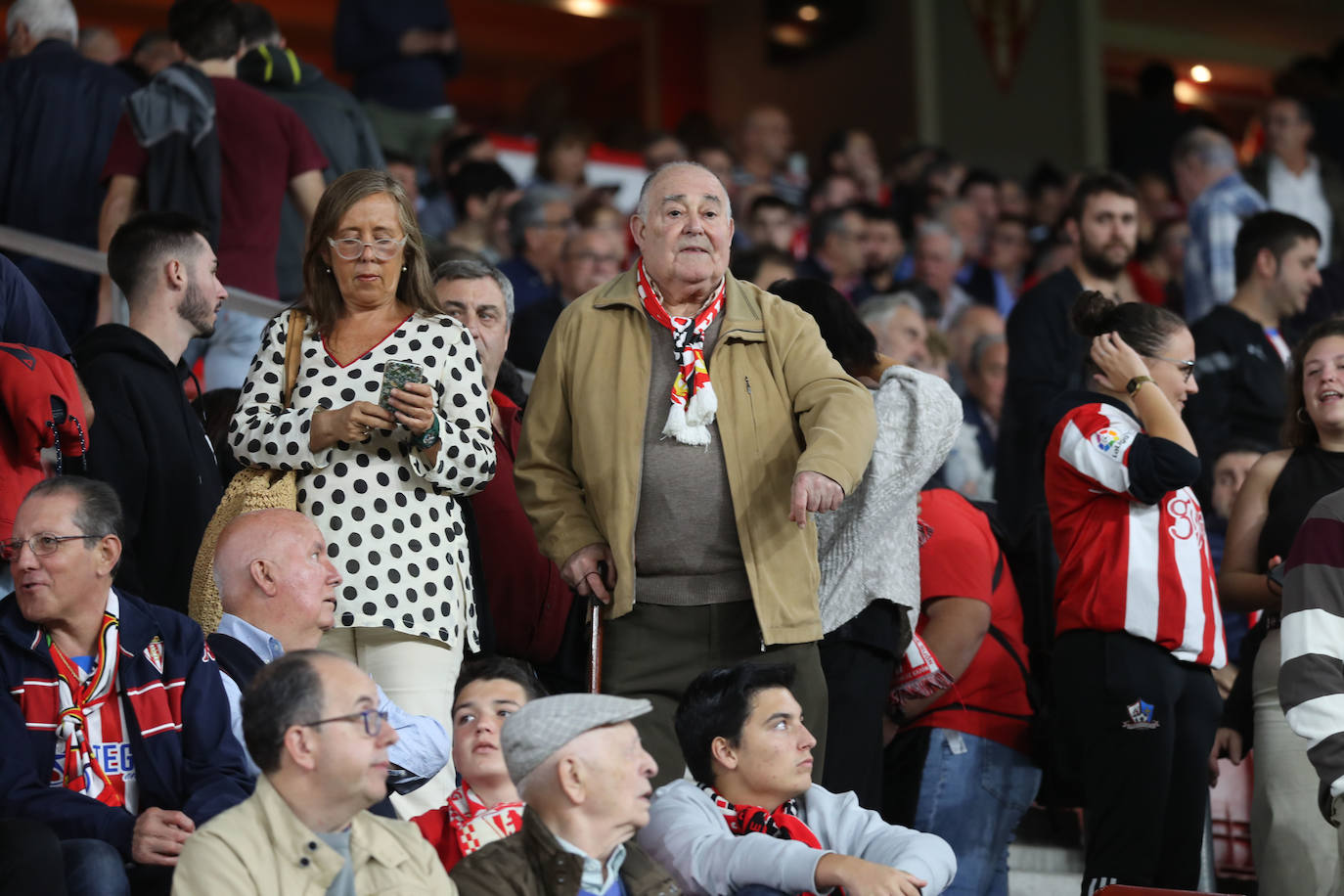 Fotos: ¿Estuviste en el Sporting - Ibiza? ¡Búscate!