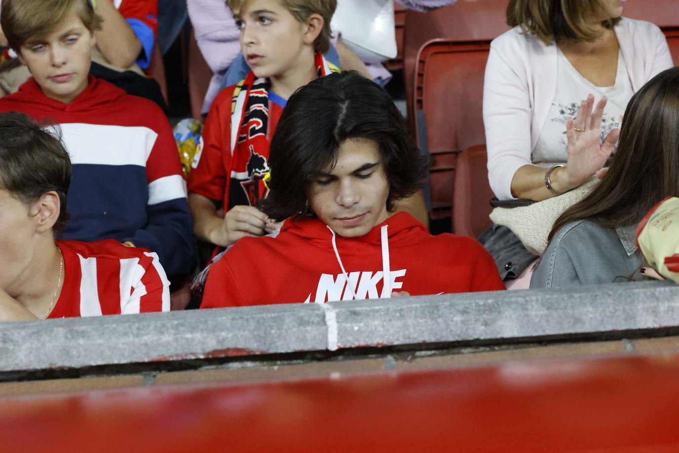 Fotos: ¿Estuviste en el Sporting - Ibiza? ¡Búscate!