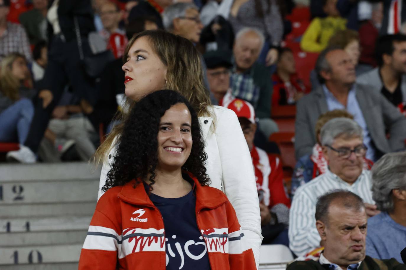 Fotos: ¿Estuviste en el Sporting - Ibiza? ¡Búscate!