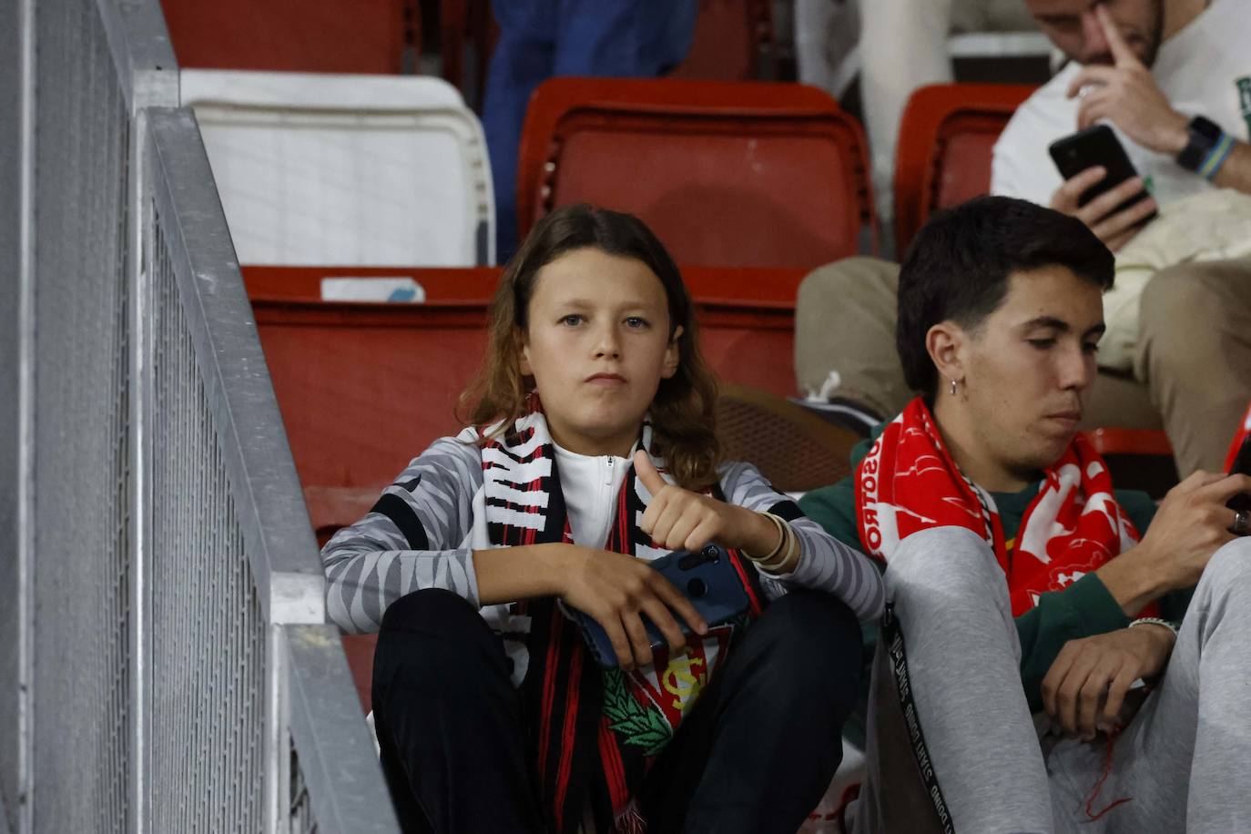 Fotos: ¿Estuviste en el Sporting - Ibiza? ¡Búscate!