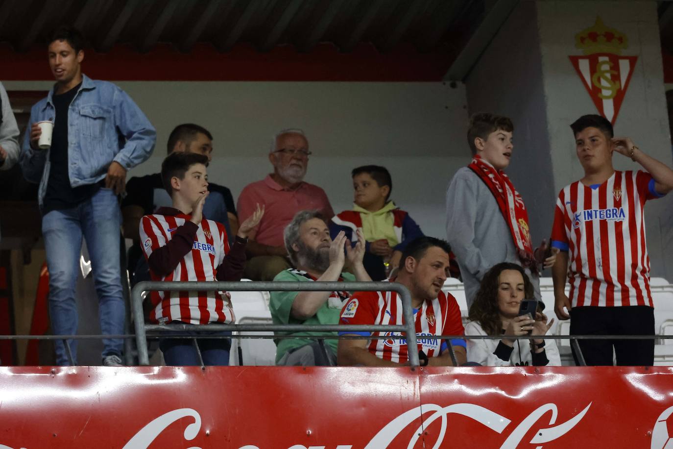 Fotos: ¿Estuviste en el Sporting - Ibiza? ¡Búscate!