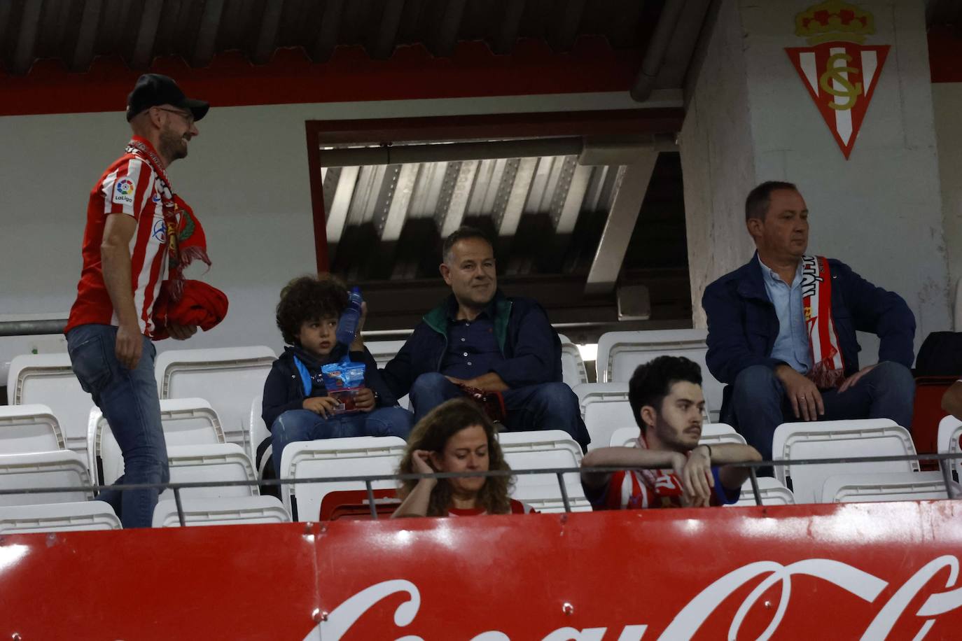 Fotos: ¿Estuviste en el Sporting - Ibiza? ¡Búscate!