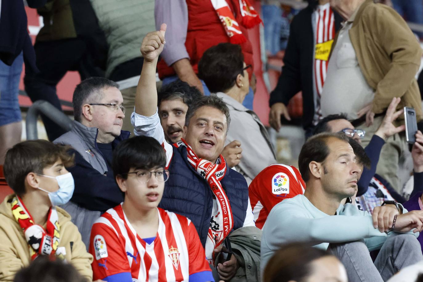 Fotos: ¿Estuviste en el Sporting - Ibiza? ¡Búscate!